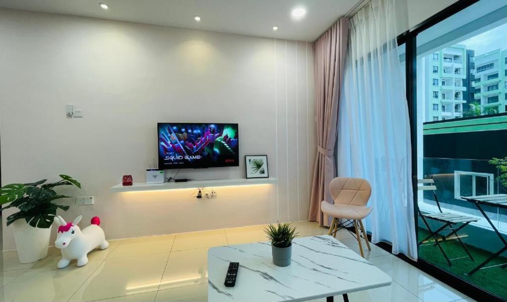 Manhattan Premier Waterpark By Ubook Pangsapuri *
